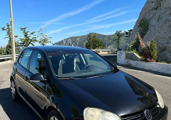 Volkswagen Golf 5 - Tourist Into Albania