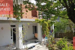  The house is located in Elbasan the "Central" area and is 31.36 km fro