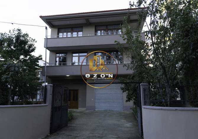  La casa si trova a Pogradec nella zona "Qender" che si trova 32.81 km 