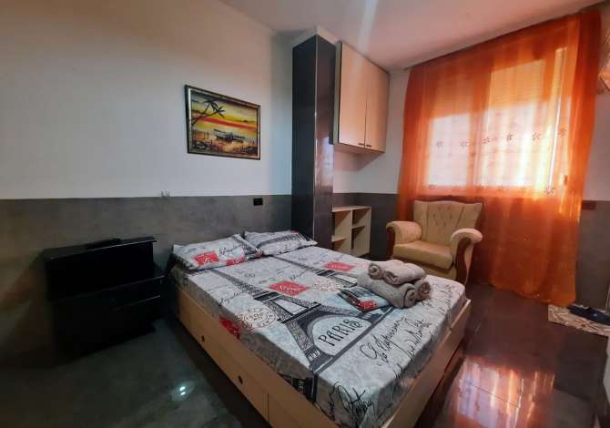 Daily rent and beach room in Tirana 1+0 Furnished  The house is located in Tirana the "Spitali QSUT/Xhamlliku/Kinostudio"