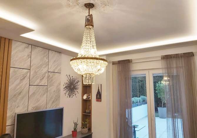  The house is located in Tirana the "Sauk" area and is 4.25 km from cit
