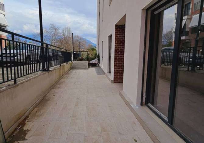House for Sale in Tirana 1+0 Emty  The house is located in Tirana the "Kodra e Diellit" area and is (<