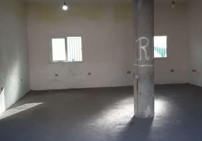  The house is located in Durres the "Central" area and is 1.47 km from 