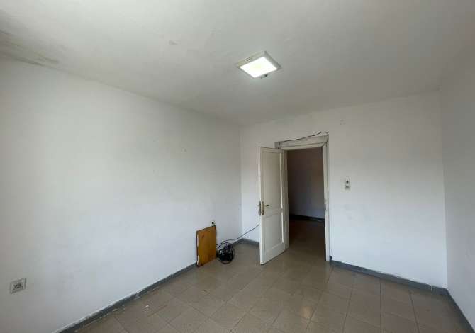  Ali Demi, apartament 1+1 në shitje

Apartamenti ka sipërfaqe prej 52 m2

N