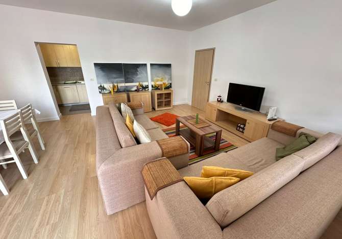  21 Dhjetori, apartament 2+1 me qira

Apartamenti ka një sipërfaqe prej 80 m2
