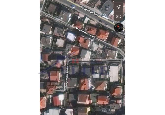 Shitet truall bashke me nje shtepi private 3+1 prane “Zogu I Zi”  Trualli ndodhet ne nje zone te zhvilluar te Tiranes me nje siperfaqe presj 273 m