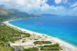 Sell cLand in Borsh near the sea Sell cLand on the coast of Borsh (Saranda) with a total area of c3300 m2. The pr