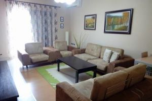 Daily rent and beach room in Tirana 2+1 Furnished  The house is located in Tirana the "Ali Demi/Tregu Elektrik" area and 