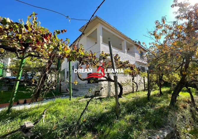 Casa in vendita a Tirana 5+1 Vuoto  La casa si trova a Tirana nella zona "Ysberisht/Kombinat/Selite" che s