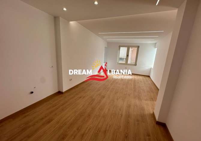 House for Sale in Tirana 2+1 Emty  The house is located in Tirana the "Kodra e Diellit" area and is .
Th