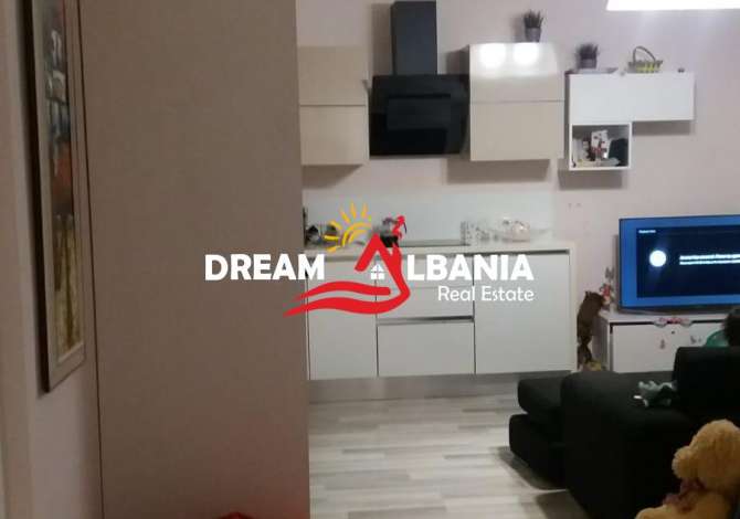 Apartament 2+1 me qera ne rrugen Jordan Misja, prane Albanopolis ne Tirane (ID 42211364) Id : 42211364

rruga jordan misja, prane albanopolis, jepet me qera apartament