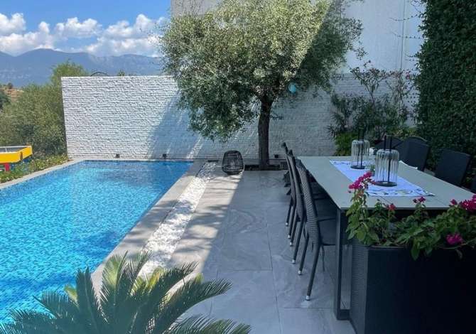 House for Sale in Tirana 3+1 Furnished  The house is located in Tirana the "Kodra e Diellit" area and is .
Th