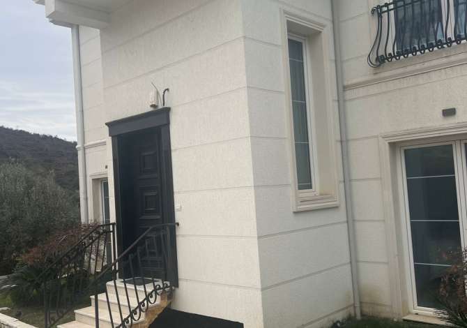 House for Rent in Tirana 5+1 In Part  The house is located in Tirana the "Sauk" area and is (<small>&l