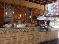  Bar Dhe Restorante Master Pizza-Sherbim Taxi