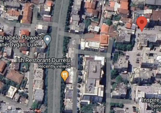  Apartamenti ndodhet ne zonen e restorant Durresit, tek rruga Ferit Xhajko, te is