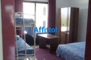 Daily rent and beach room in Durres 5+1 Furnished  The house is located in Durres the "Shkembi Kavajes" area and is (<