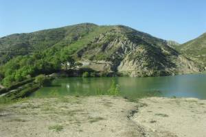 Peze Helmes Lake is sold It is sold 9000m2 of land suitable for construction, business or residential. It
