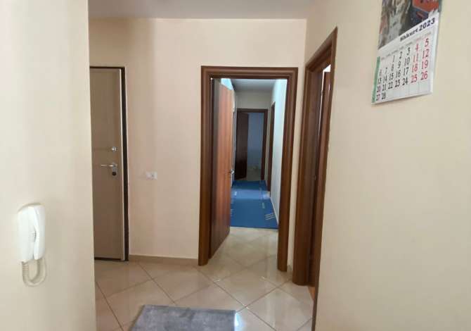 Apartment 2+1+2 me qera 21-Dhjetori
Ofrohet totalisht i mobiluar

Cmimi: 540 
