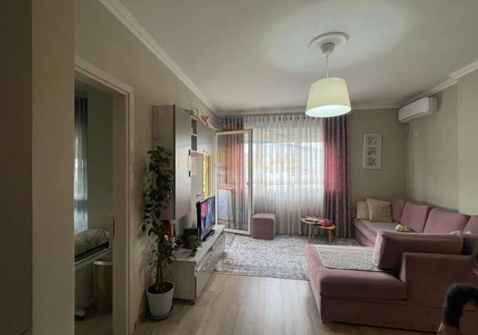 Shitet, Apartament 1+1, Liqeni i Thate, Tirane.LI40334  Informacion mbi apartamentin:
• sipërfaqja e apartamentit : 65 m2
• kati 