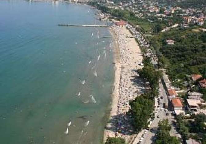  Apartamenti ndodhet ne nje nga destinacionet me te kerkuara te bregdetit Shqipta