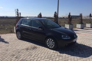 Car for sale Volkswagen 2007 supplied with Diesel Car for sale in Durres near the "Central" area .This Automatik Volksw