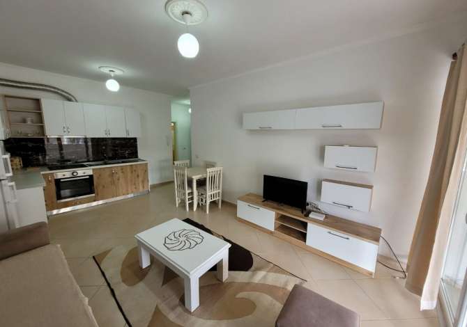  The house is located in Durres the "Central" area and is 4.06 km from 