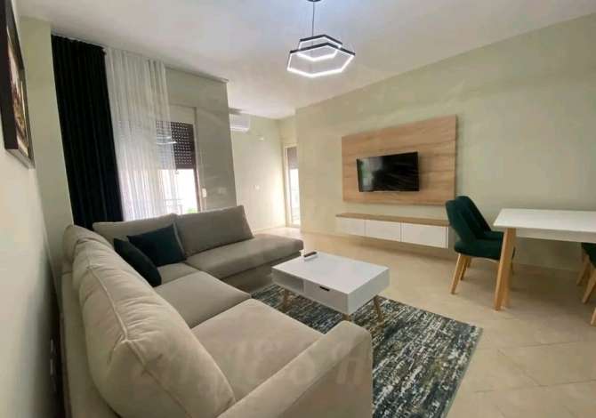  The house is located in Durres the "Plepa" area and is 4.06 km from ci