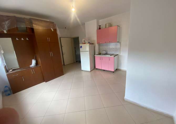  The house is located in Tirana the "Laprake" area and is 3.60 km from 