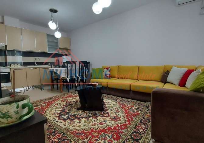 Apartament 1+1 ne shitje 21 Dhjetori ne Tirane  21 dhjetori 
📍kompleksi magnet(kontakt)
🏡shitet apartament 1+1
📐sipe