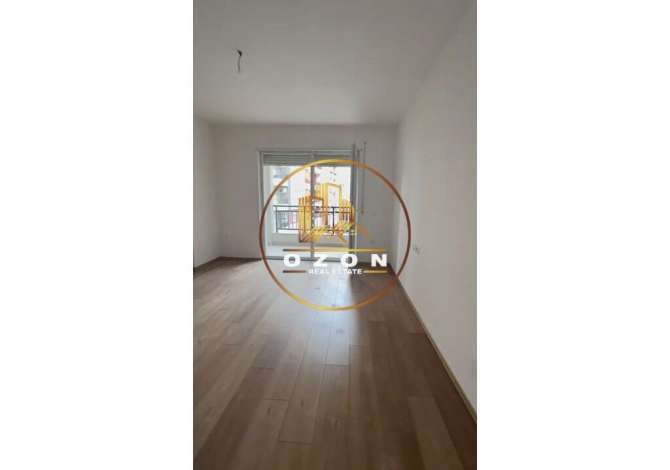 Apartament 3+1+2 për Shitje në Vila L 2, Astir Detajet e pronës përfshijnë:
- sipërfaqe totale: 123.17 m²
- sipërfaqe b