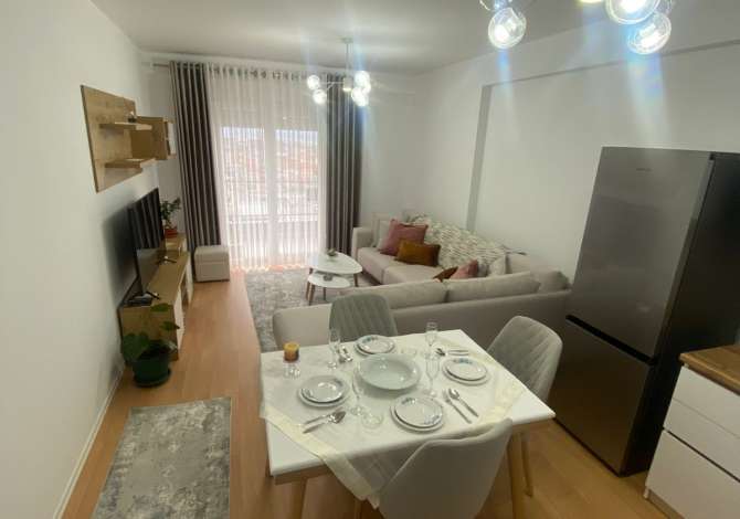 Daily rent and beach room in Tirana 2+1 Furnished  The house is located in Tirana the "Stacioni trenit/Rruga e Dibres" ar