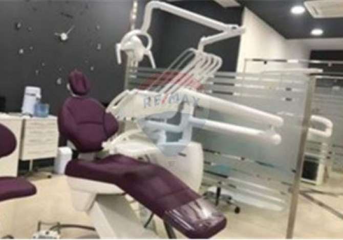  Shitet Klinike Dentare 👇

📍Prane Medreses
Ambienti ndodhet ne katin e 0