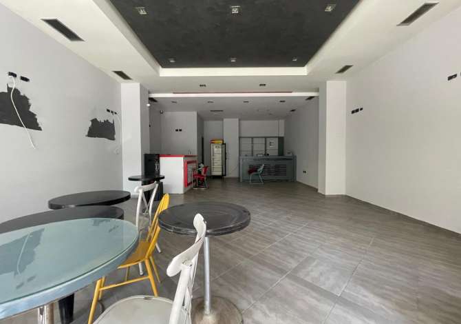 The house is located in Tirana the "Fresku/Linze" area and is 3.57 km 