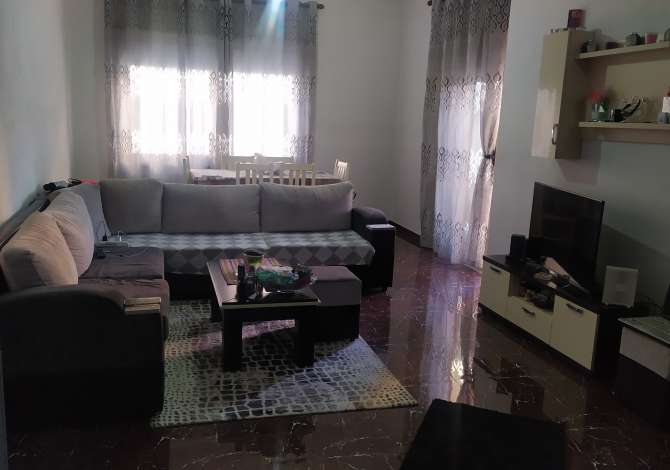  The house is located in Tirana the "Fresku/Linze" area and is 4.38 km 